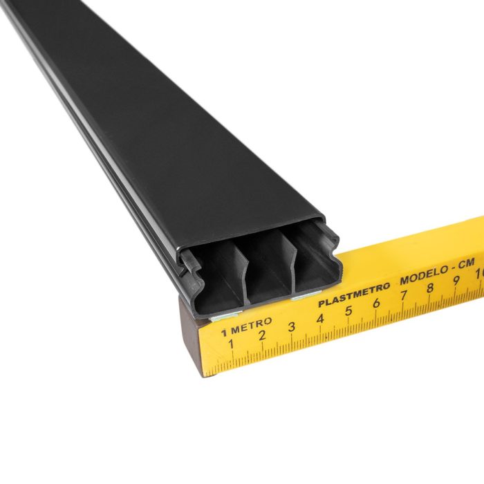 Canaleta De PVC Reforçada com Divisória 50x20x2000mm Preta Com Fita Dupla Face - HTA5020 Hellermann Tyton