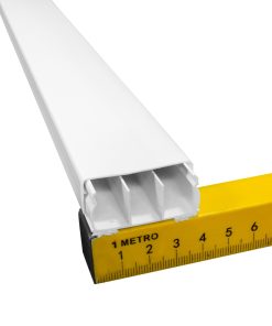 Canaleta De PVC Reforçada Com Divisoria 40 x 16 x 2000mm (4x1,6x200cm) Branca Com Fita Dupla Face Ilumi