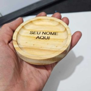 Porta Copo e Pires em pinus de madeira personalizada com seu nome marca foto frase