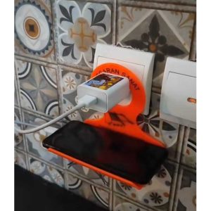 Suporte de tomada para celular e carregador